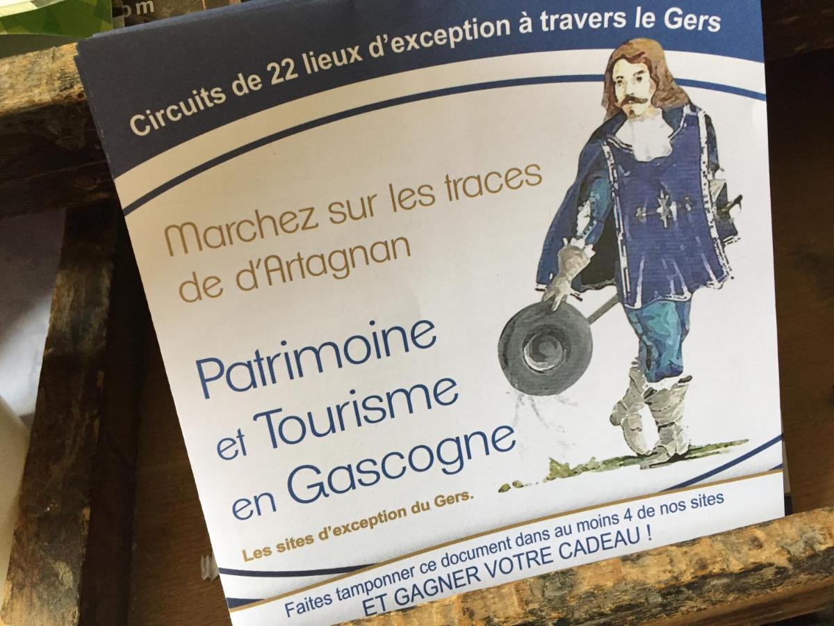 " Venez Dormir Chez Nous " #Condom#Gascogne#D'Artagnan#Armagnac#Le Bonheur Est Dans Le Gers Exterior photo