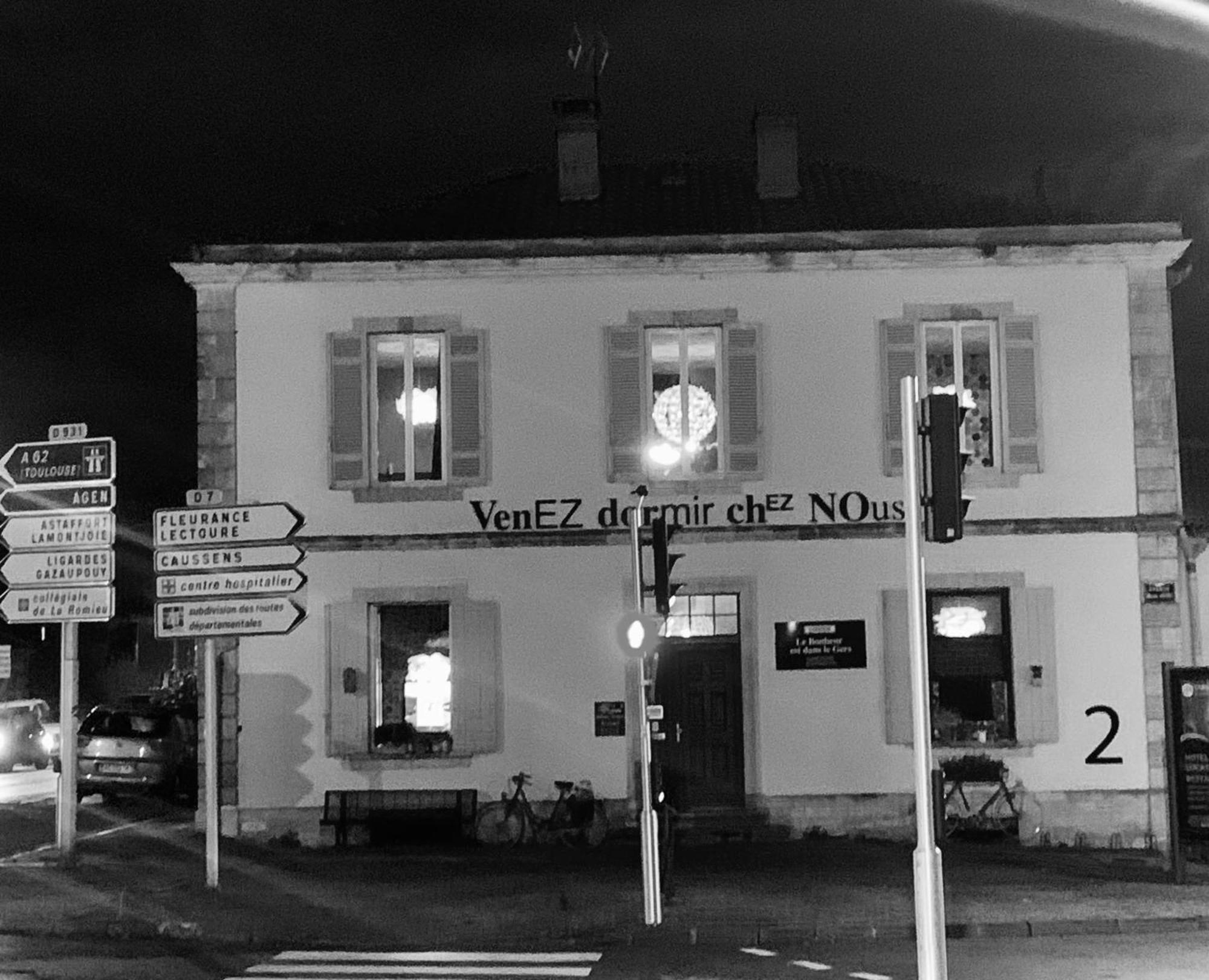 " Venez Dormir Chez Nous " #Condom#Gascogne#D'Artagnan#Armagnac#Le Bonheur Est Dans Le Gers Exterior photo